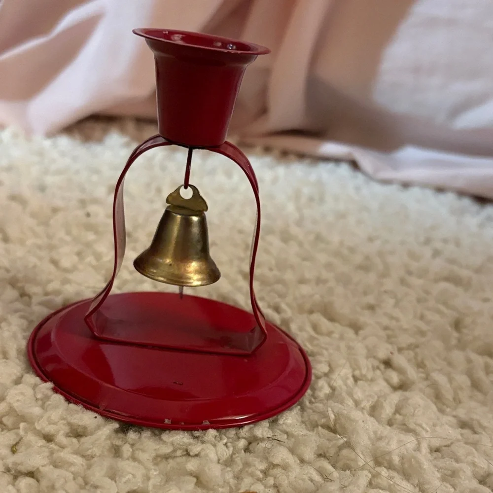 Red Metal Bell - Picture 1 of 3